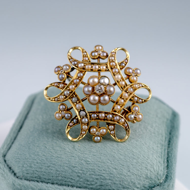 vintage brooch with diamond and pearls