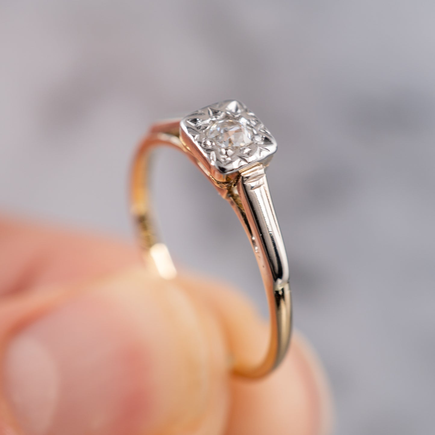 Antique Diamond Solitaire Ring 18ct Gold & Platinum Size M