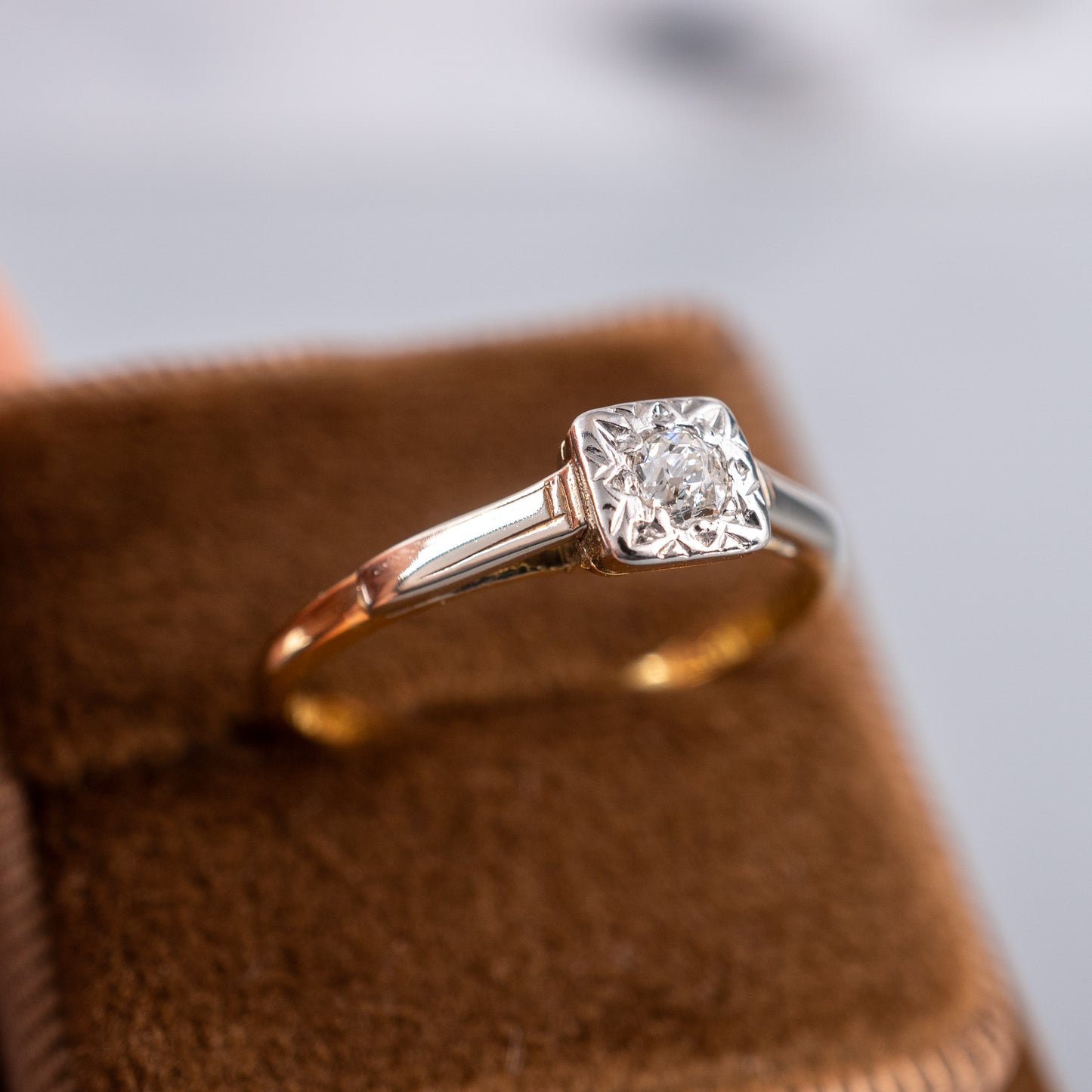 Antique Diamond Solitaire Ring 18ct Gold & Platinum Size M