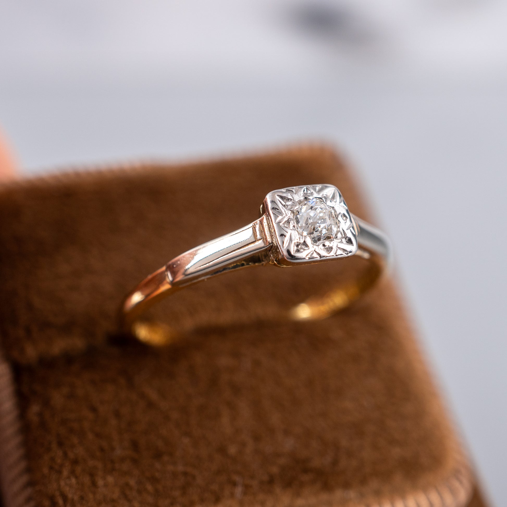 Antique Diamond Solitaire Ring 18ct Gold & Platinum Size M | Hunters Fine Jewellery