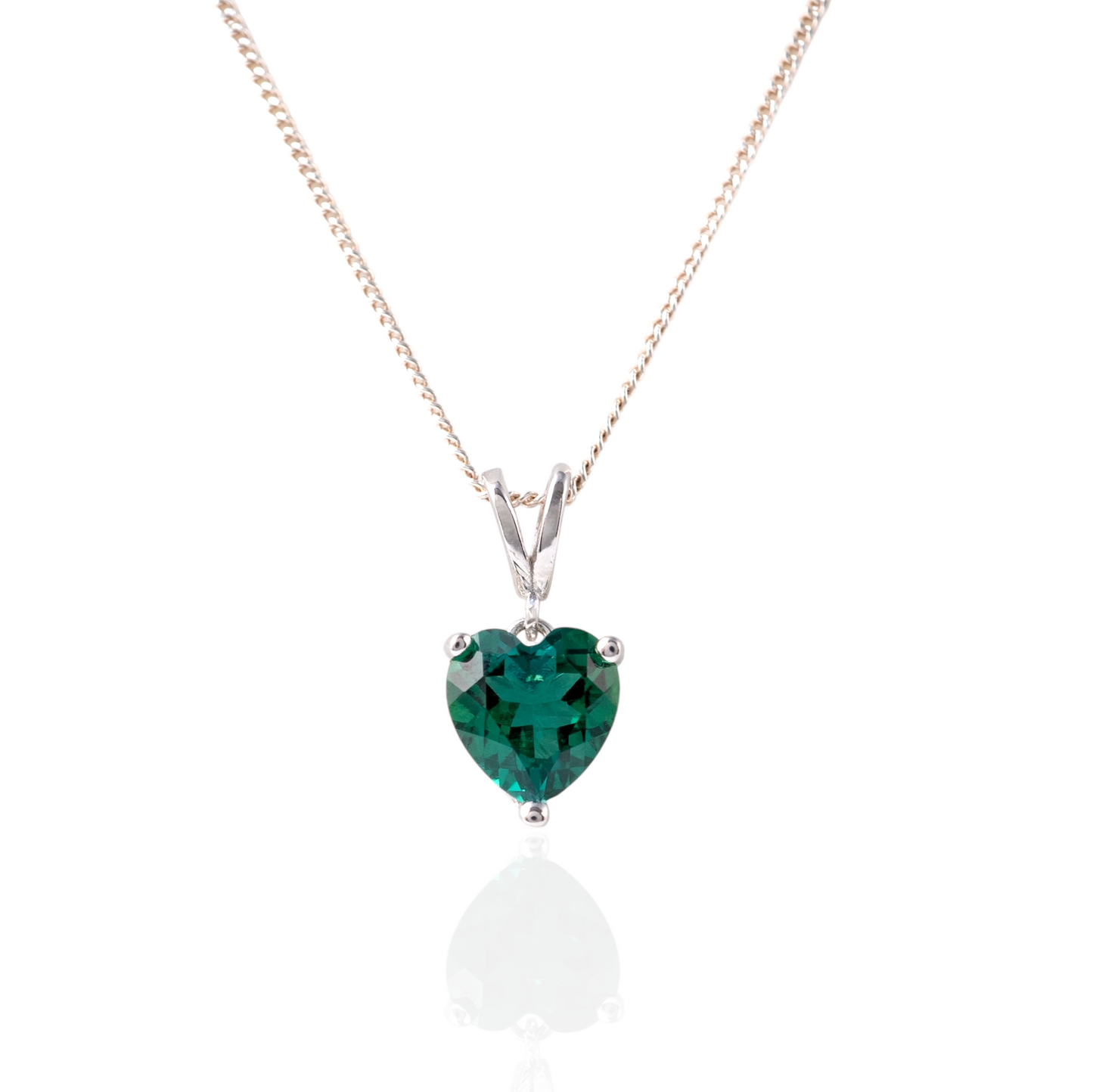lab emerald heart ecklace with silver chain front hunters fine jewellery