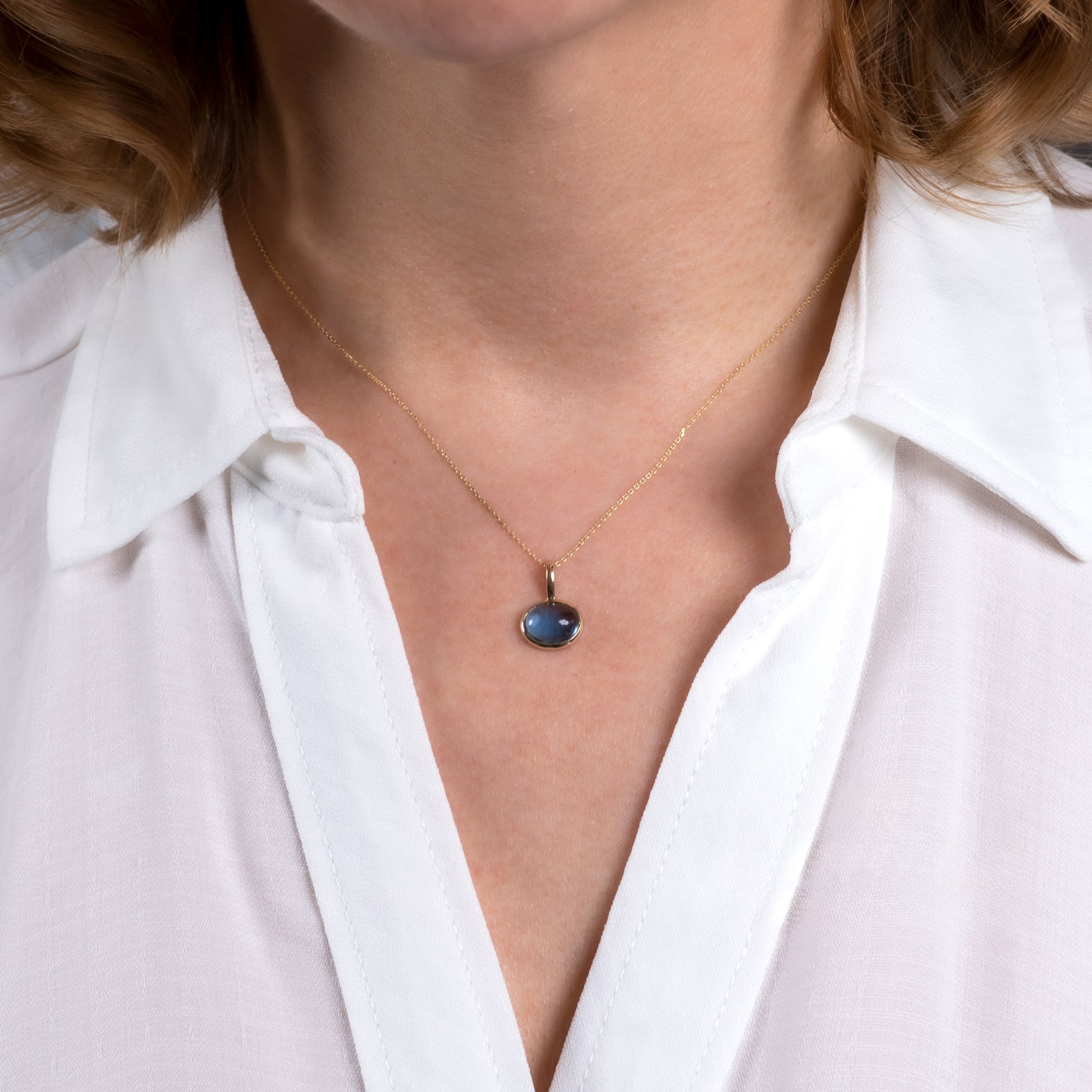 Hallmarked 9ct Gold London Blue Topaz Cabochon Solitaire Pendant + Adjustable Chain