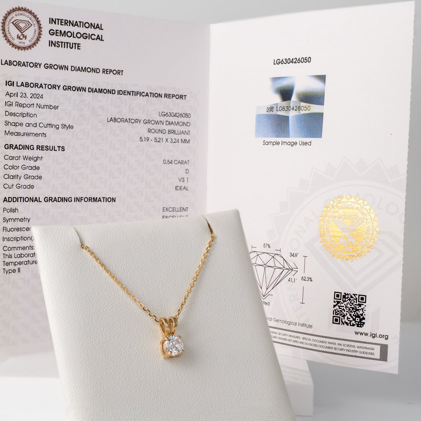 lab grown diamond necklace with IGI report D colour VS clarity 0c50ct