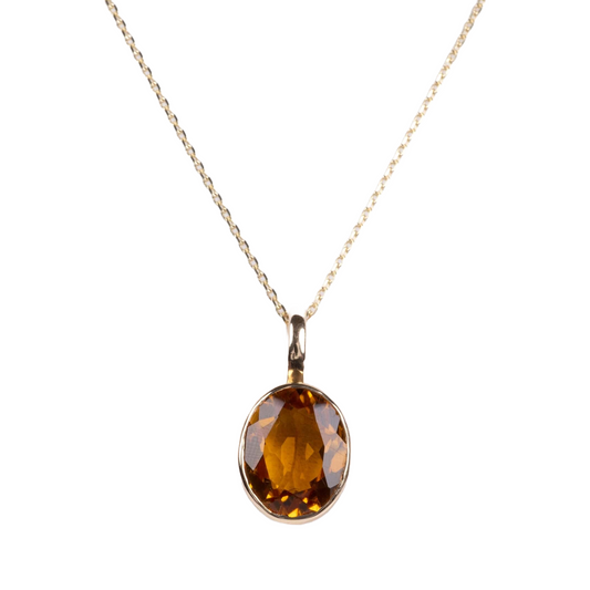 Oval Citrine pendant solitaire necklace 9ct gold hunters fine jewellery
