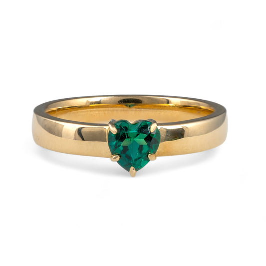 Emerald heart ring yellow gold solitaire chunky band hunters fine jewellery