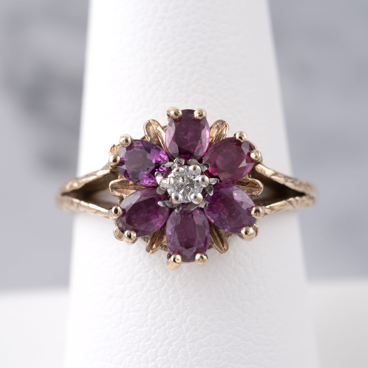 rhodolite garnet flower ring 9ct gold
