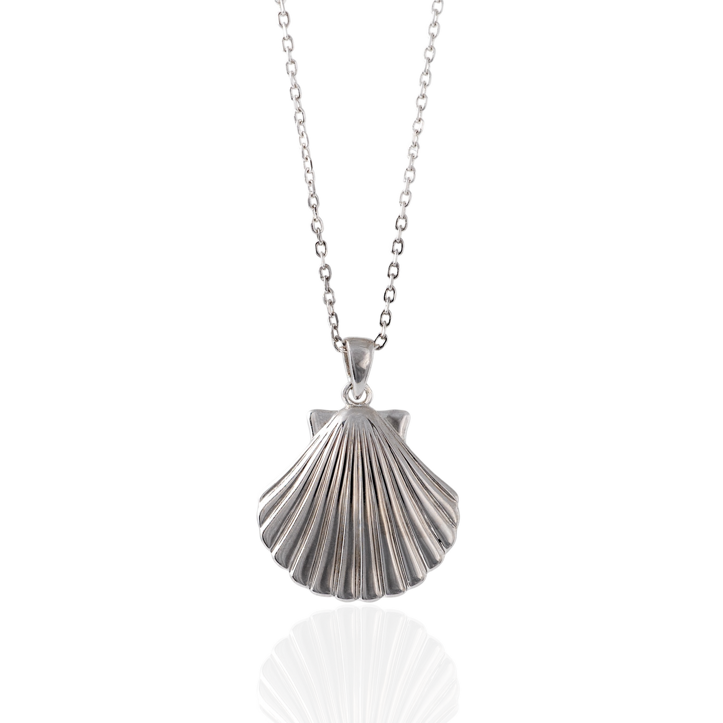 Sterling silver scallop shell necklace – front view, Hunters Fine Jewellery