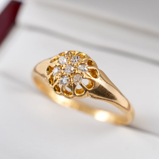 Exquisite Diamond Cluster Ring 18ct Gold