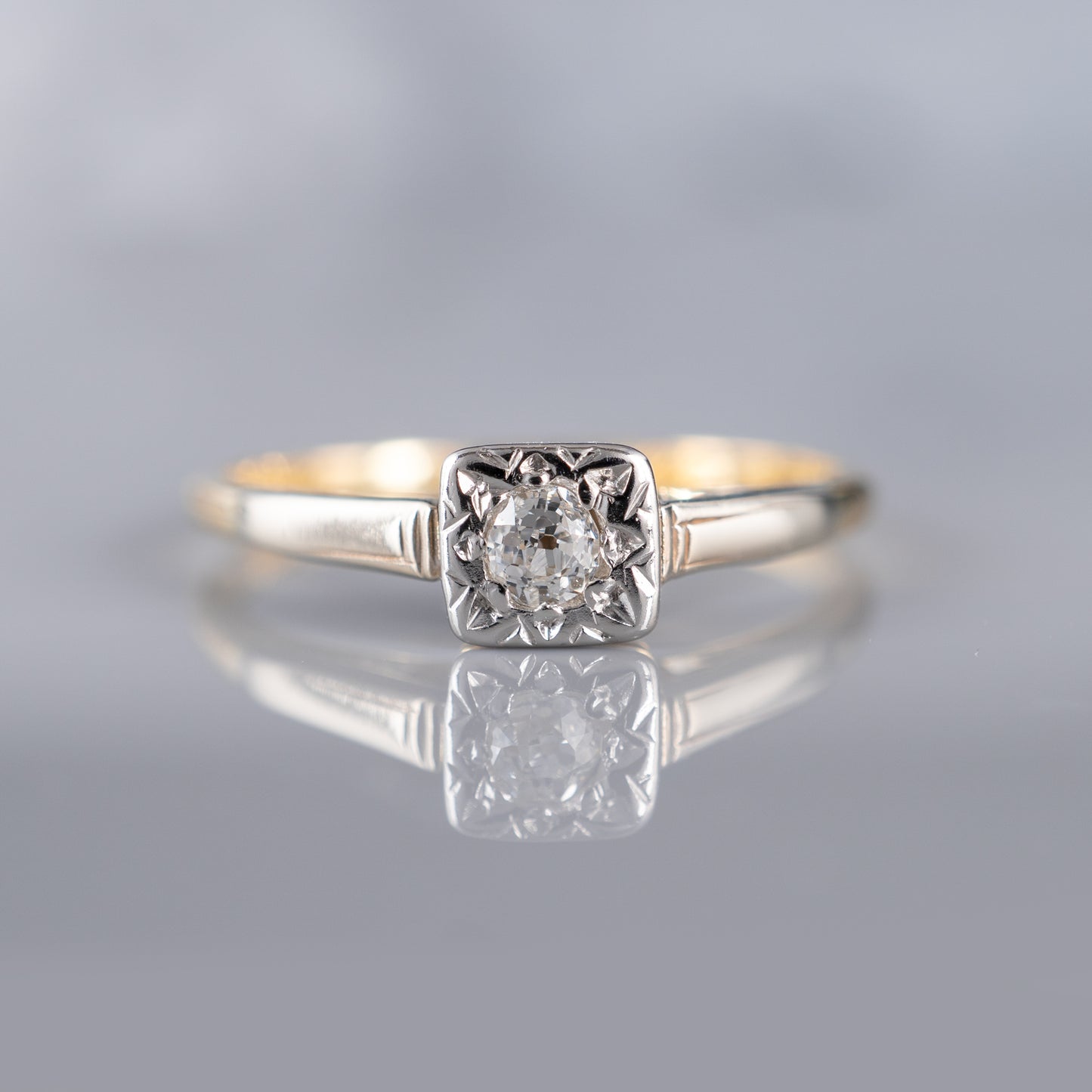 Antique Diamond Solitaire Ring 18ct Gold & Platinum Size M