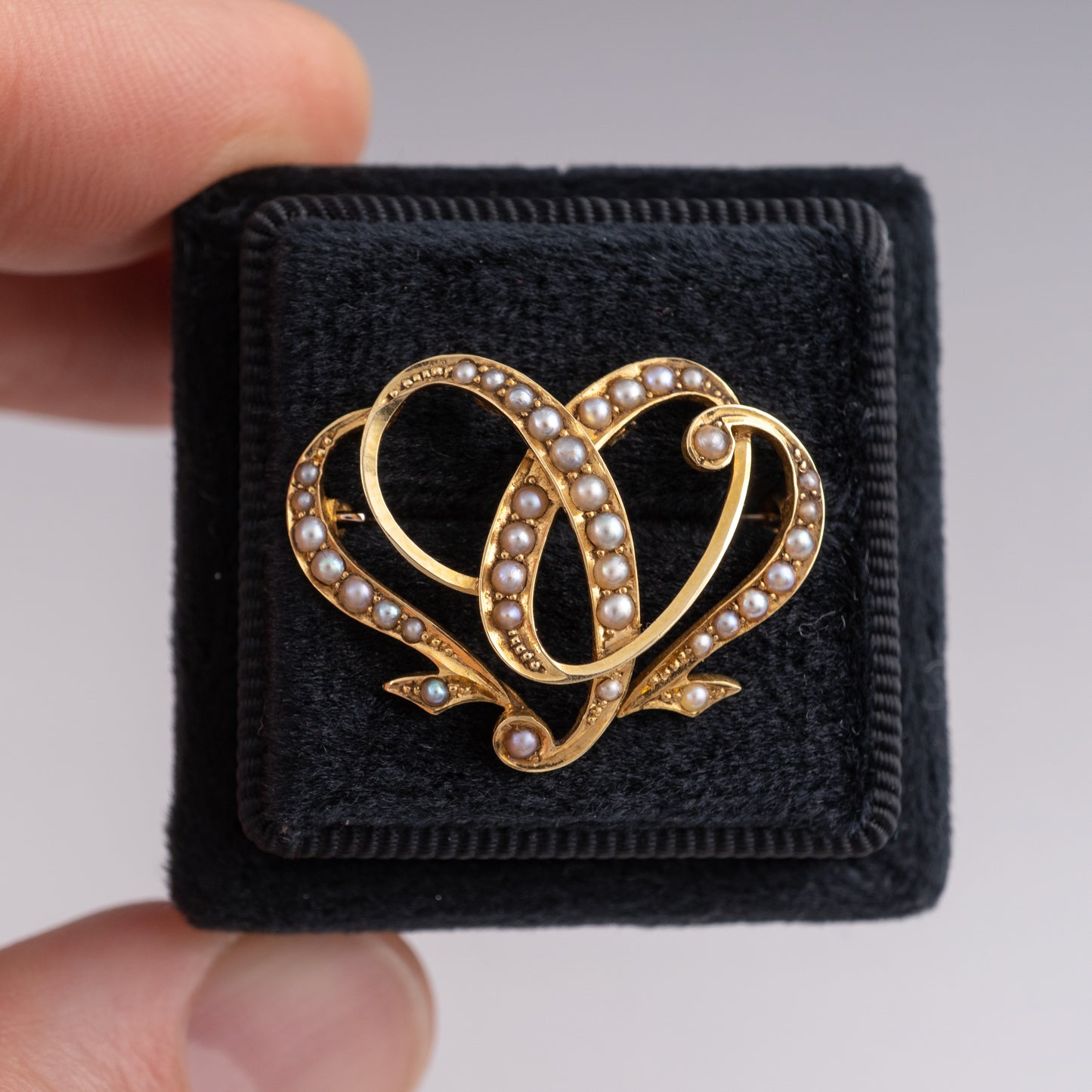 15ct Gold Art Nouveau Period Pearl Heart Brooch - Hunters Fine Jewellery
