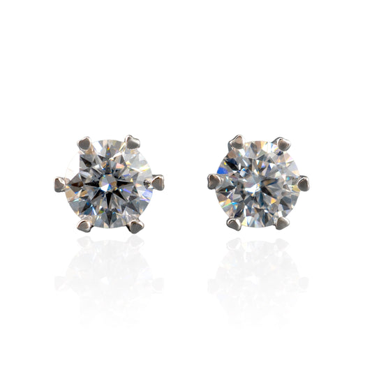 Moissanite stud earrings 2ct in 925 silver front