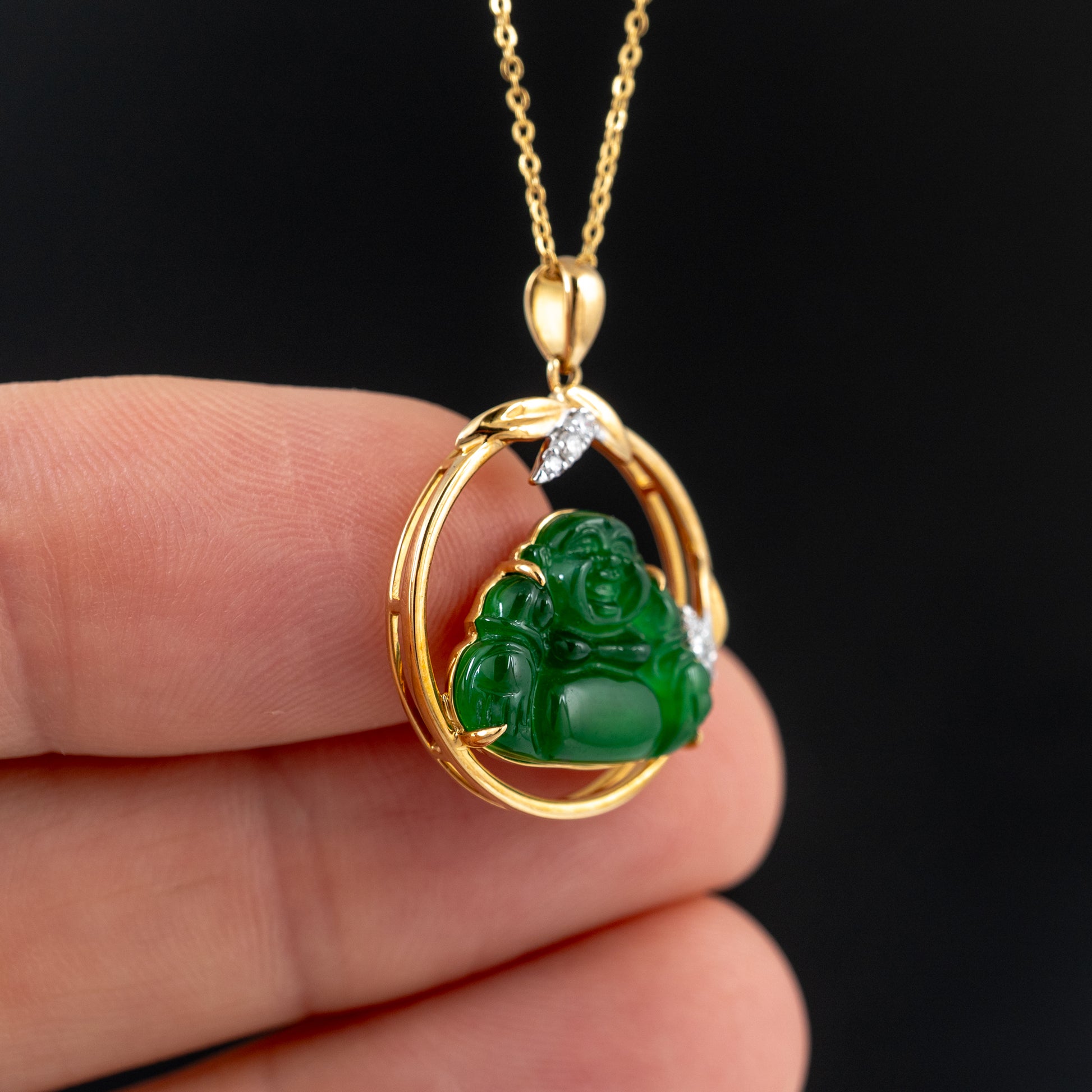Real jadeite Buddha pendant in 18ct gold – spiritual jewellery design