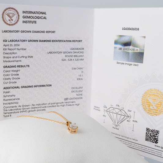 lab made diamond pendant with IGI gemstone report showing D colour VS clarity