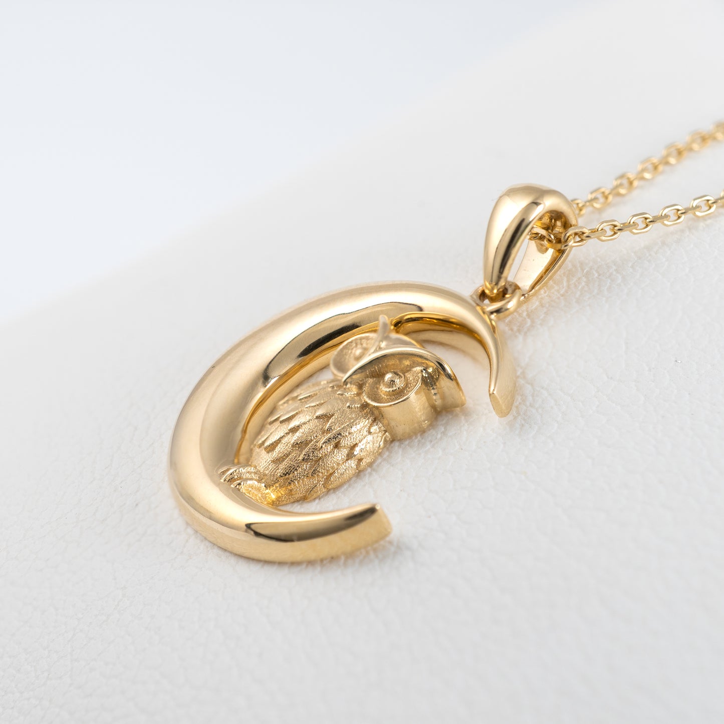 pendant-detail-owl-moon-crescent