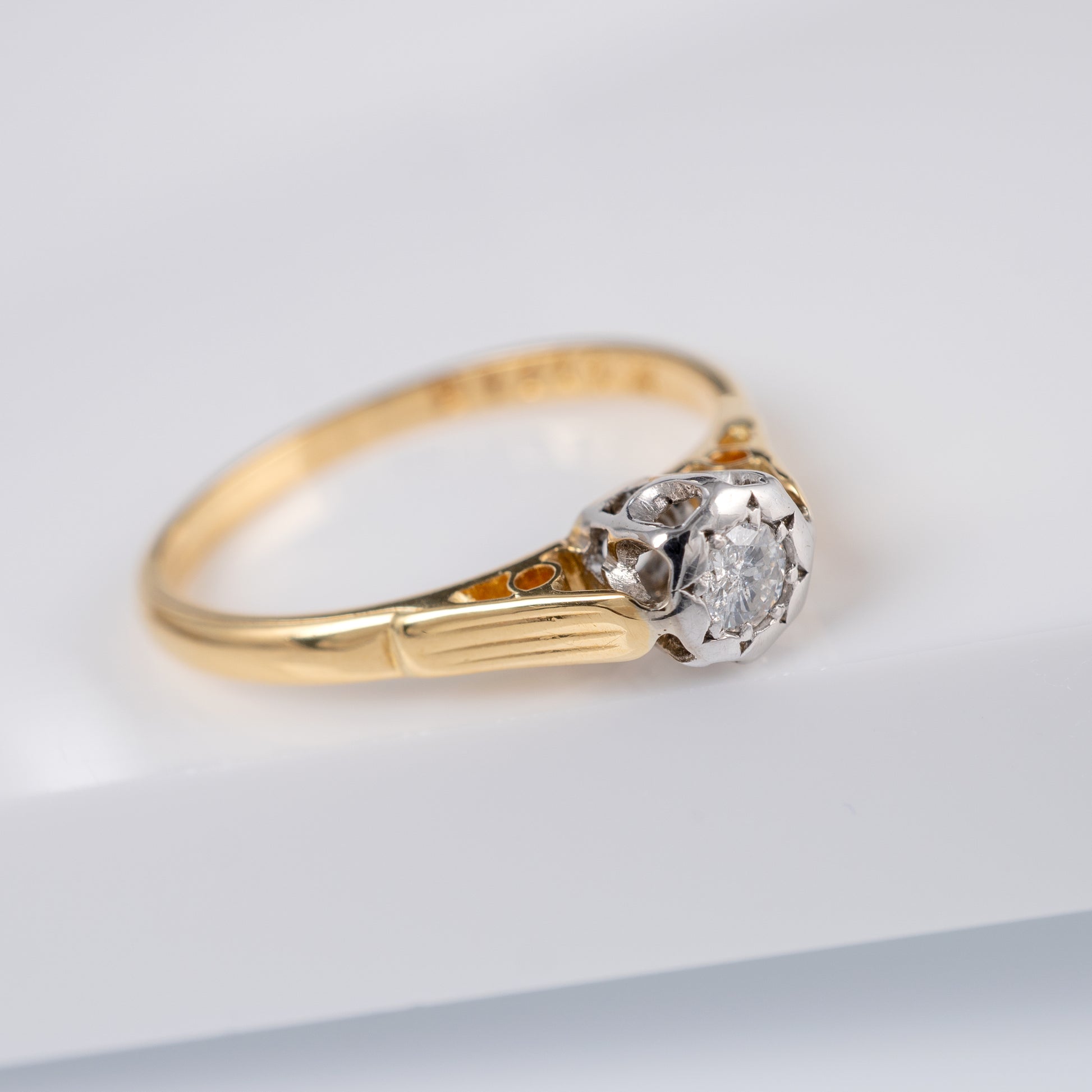 vintage diamond ring classic setting style