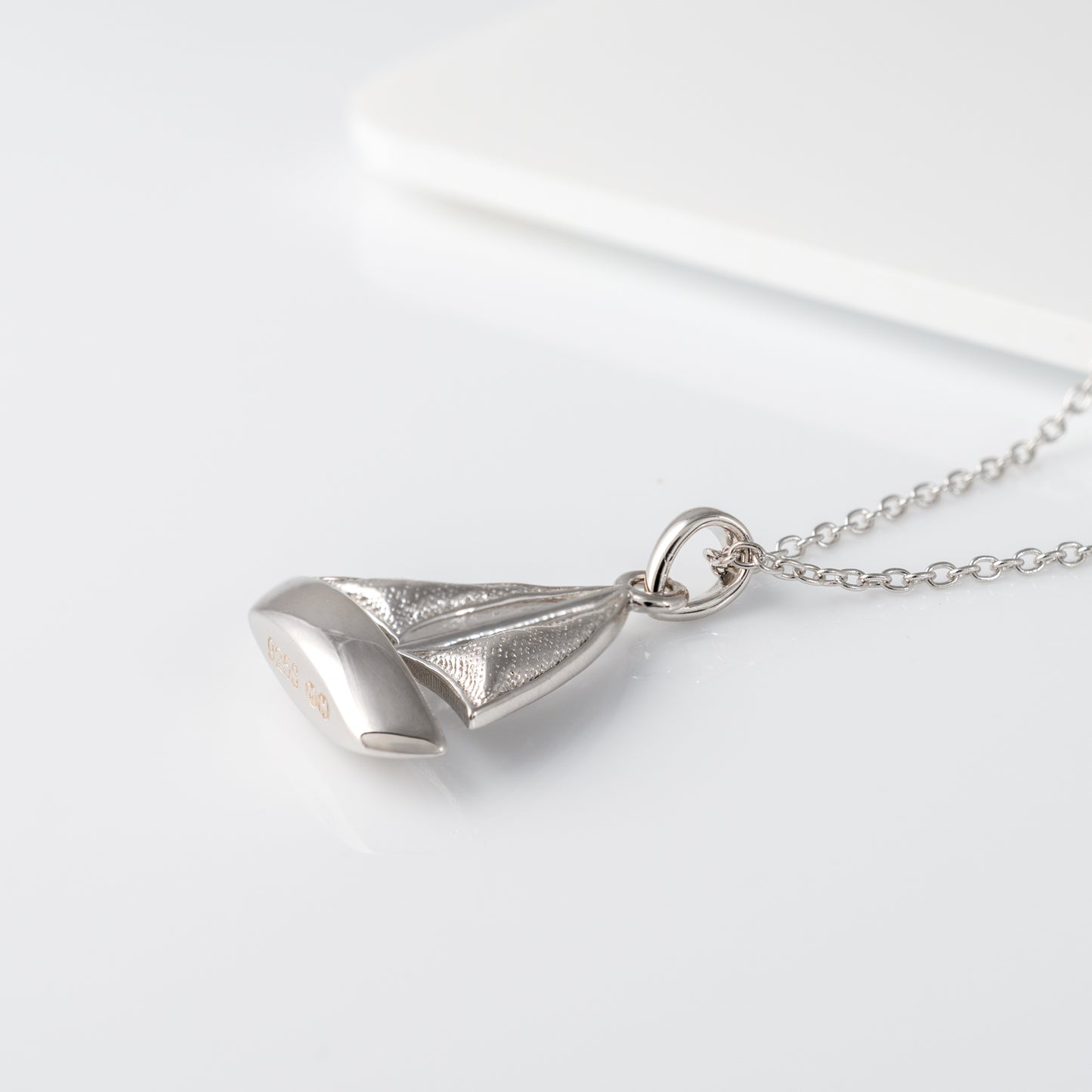 sterling silver ailing boat necklace side