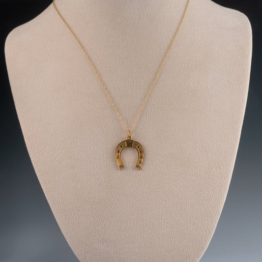 Vintage 9ct Gold Horseshoe Pendant With Fancy Link Chain - Hunters Fine Jewellery