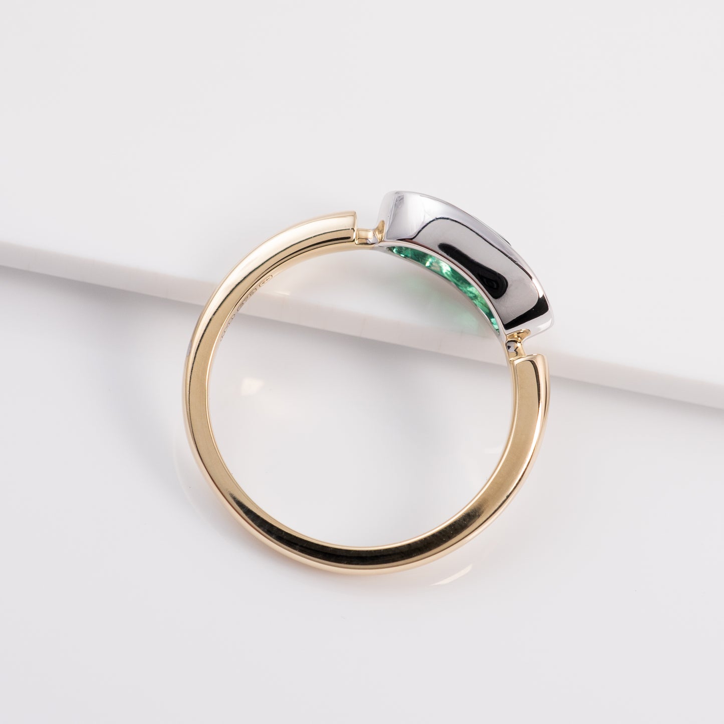 yellow gold shank white gold setting