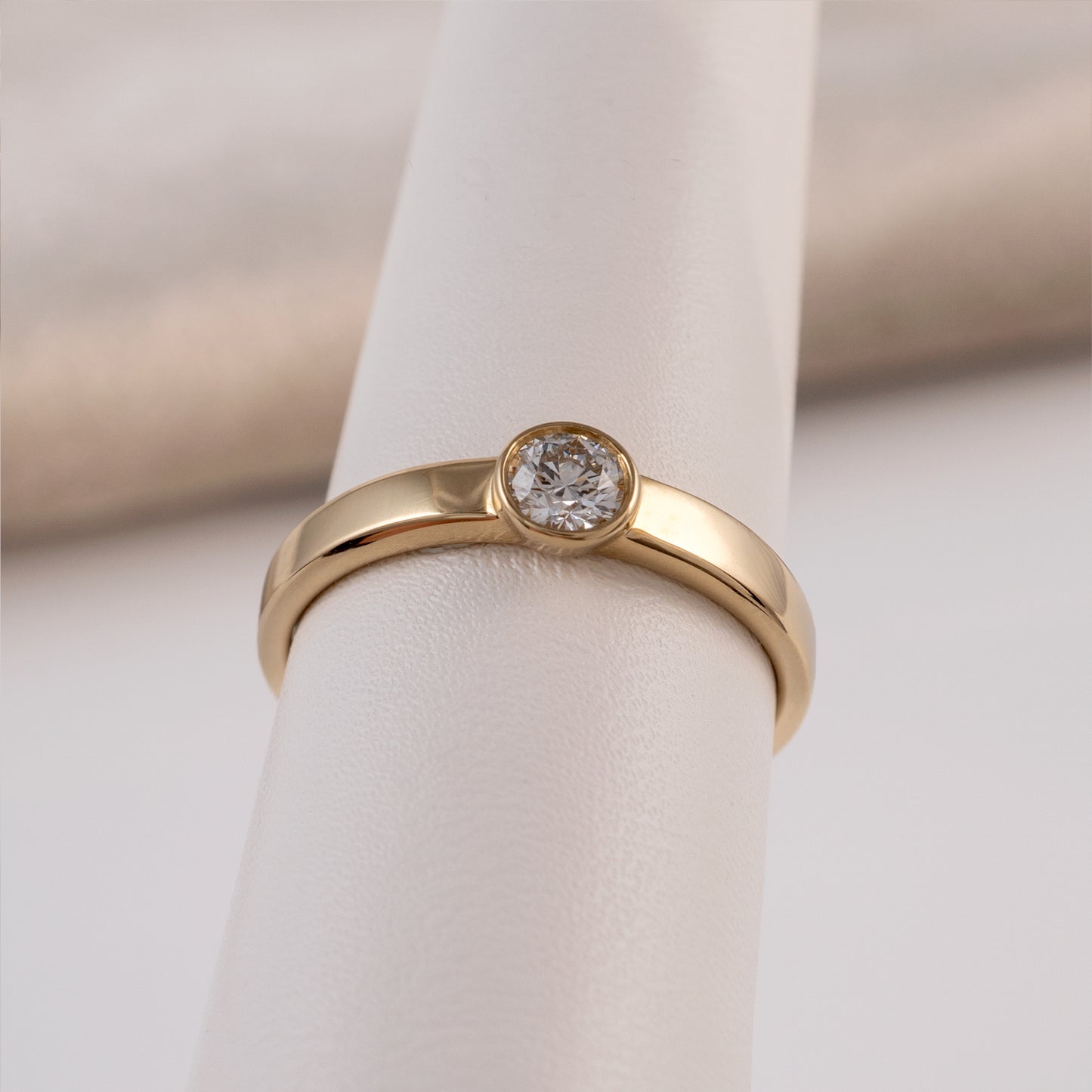 Hunters Fine Jewellery VS Lab Diamond Ring 375 Gold Full Hallmarks-Diamond Rings-Hunters Fine Jewellery