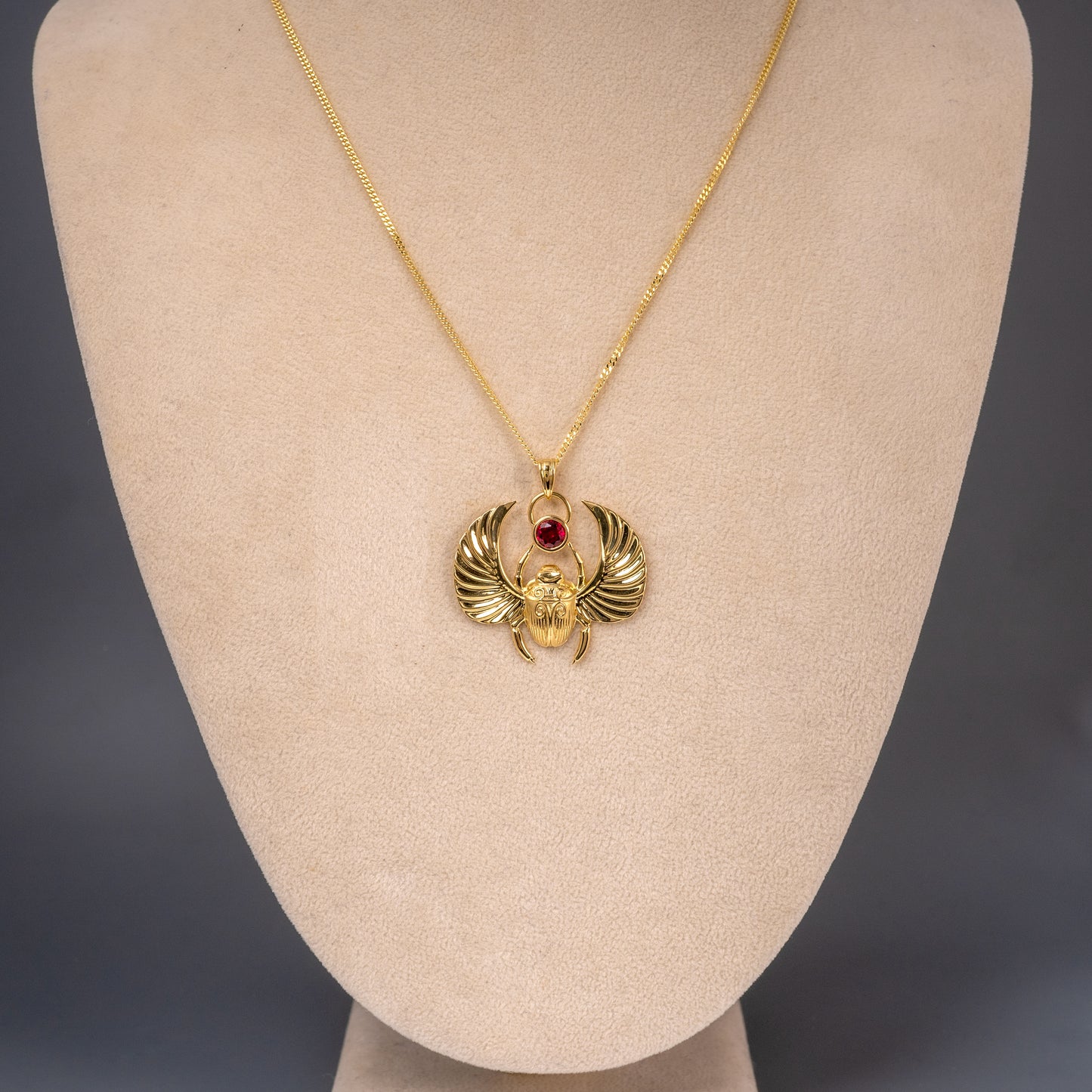 18k gold scarab beetle pendant