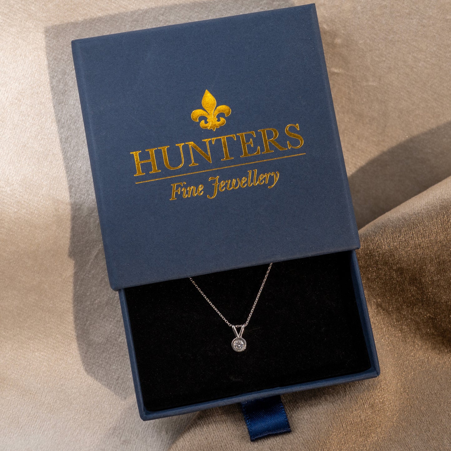 Petite Diamond V-Bale Pendant 9ct White Gold - Hunters Fine Jewellery