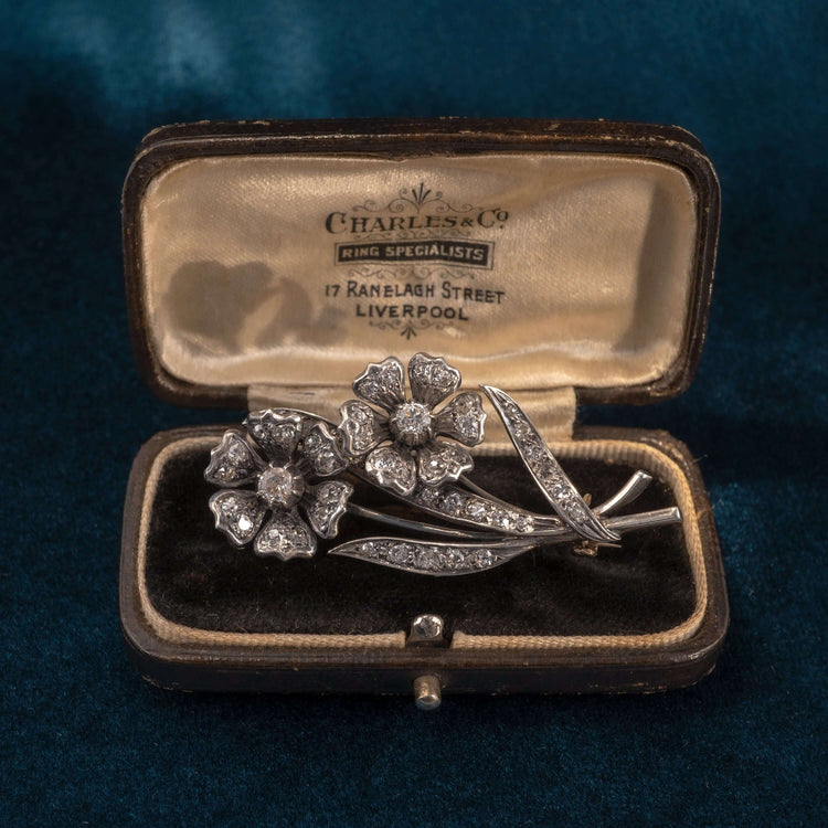 view antique vintage and pre-owned jewellery from Hunters Fine Jewellery