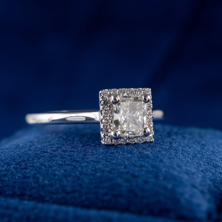 example of classic diamond ring in our diamond jewellery collections