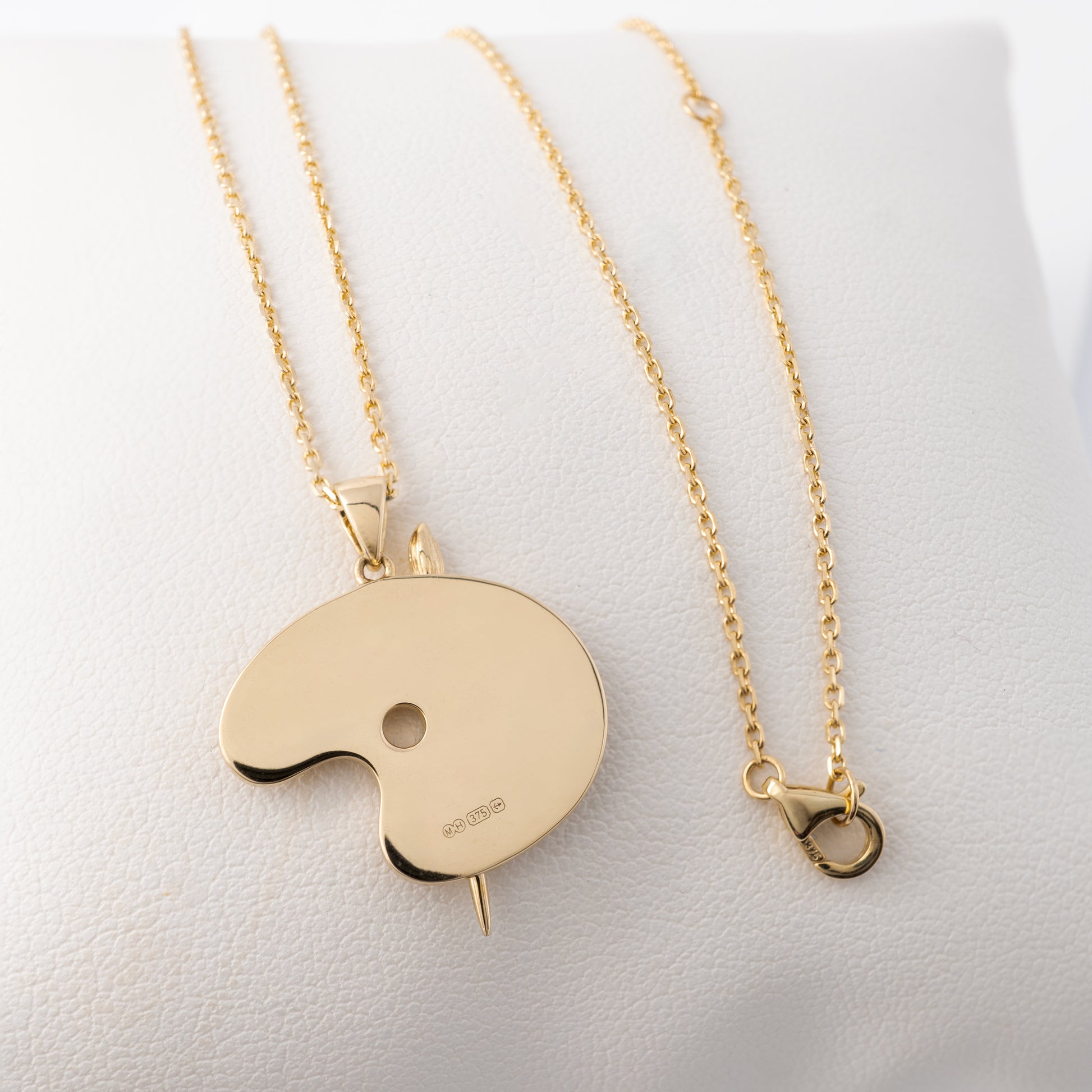 9ct gold artist palette pendant necklace smooth solid reverse side set with ritish assay marks hunters fine jewellery 