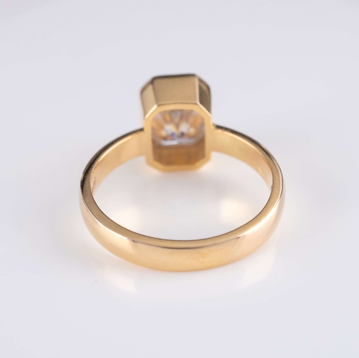 4K Moissanite Octagon Ring, Size K - Genuine Hallmarked Piece by Hunters Fine Jewellery