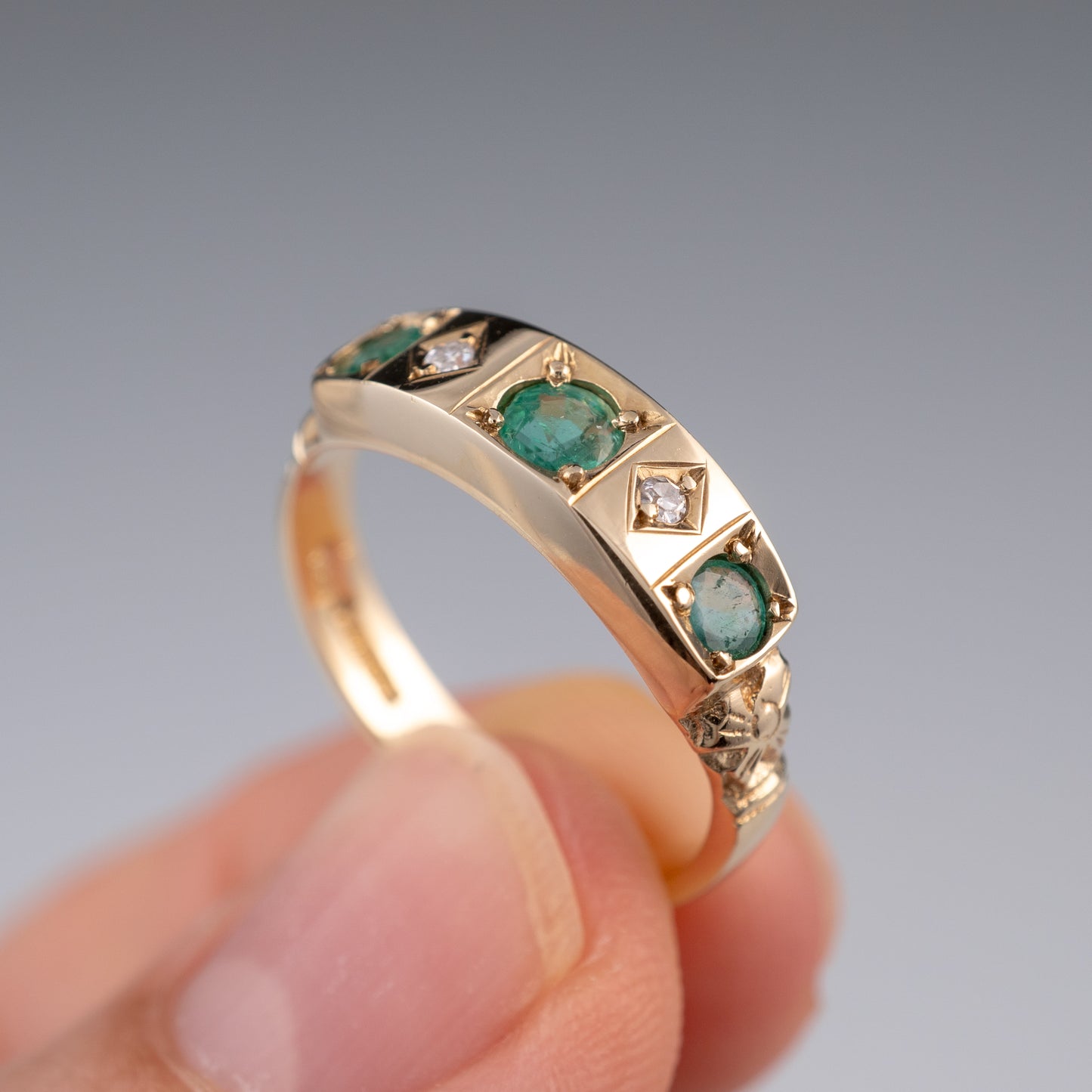 Pre Owned 9ct Yellow Gold Emerald Diamond Ring Dated Birmingham 1898 - Hunters Fine Jewellery