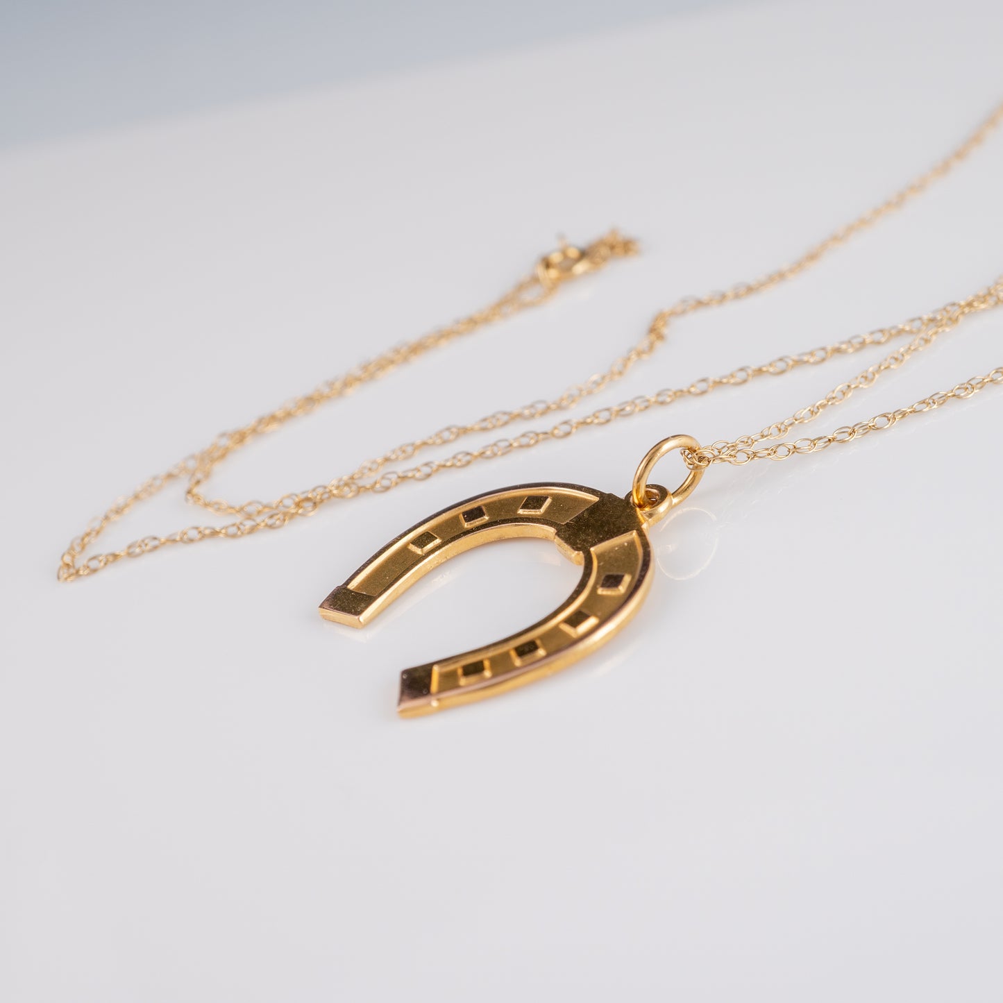 Vintage 9ct Gold Horseshoe Pendant With Fancy Link Chain - Hunters Fine Jewellery