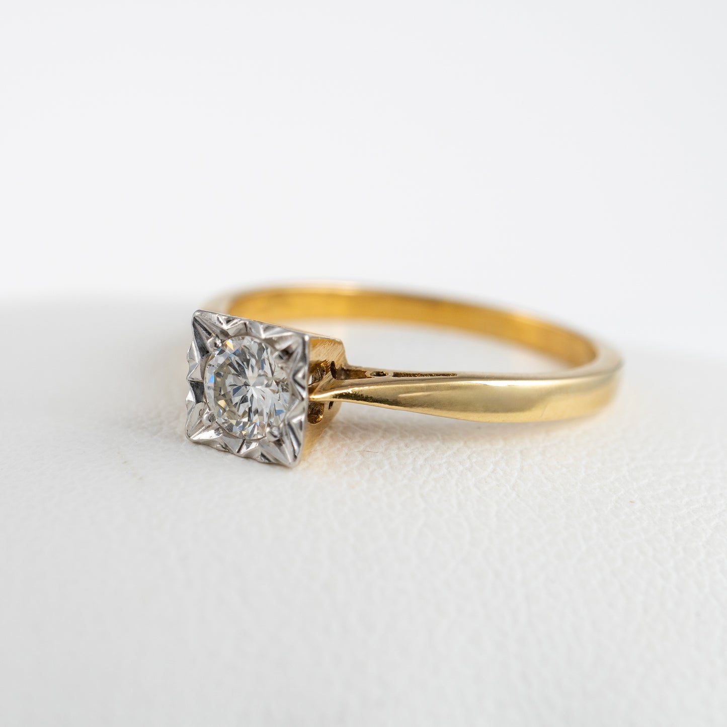 Vintage 18ct Gold Diamond Solitaire Ring