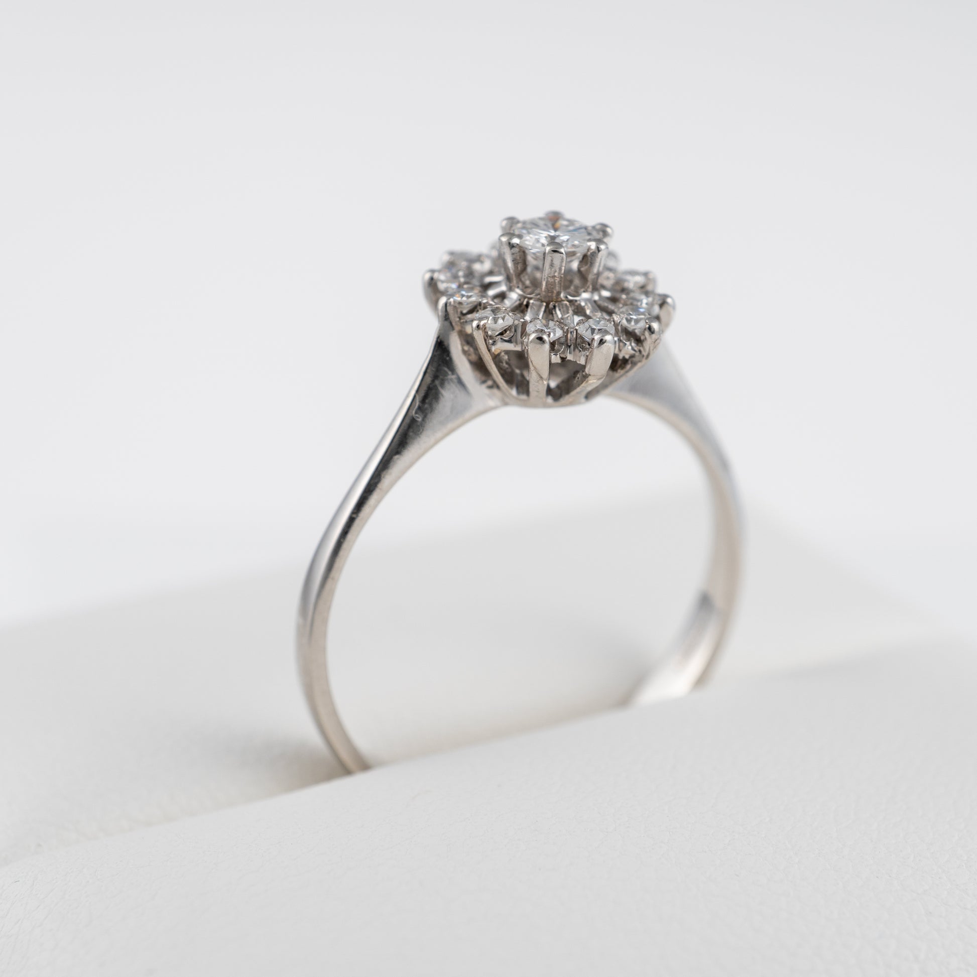 18Ct White Gold Vintage Diamond Flower Ring Size P Hallmarked | Hunters Fine Jewellery Hunters Fine Jewellery