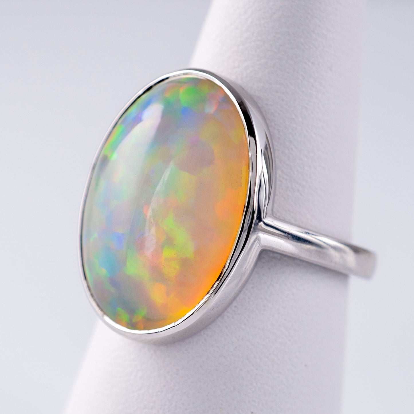 Rainbow Opal Solitaire Ring 18k White Gold Hallmarked