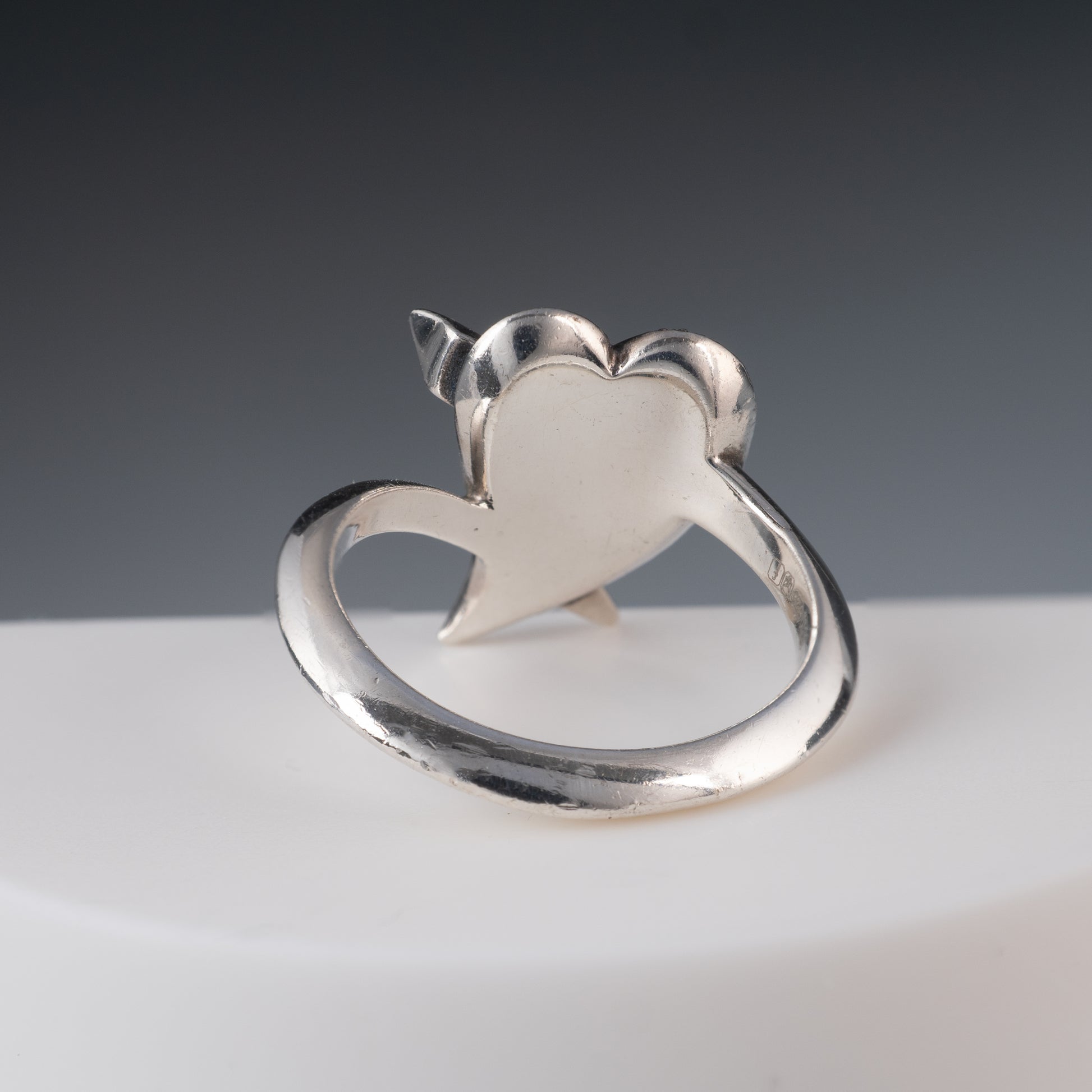 Shaun Leane 'Hook My Heart' Ring Silver & Black Spinel - Hunters Fine Jewellery