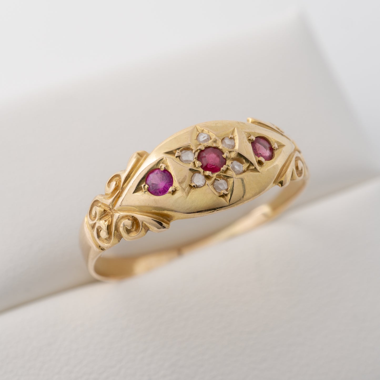 Antique Edwardian gypsy ring 18ct gold with rubies and old-cut diamonds - side view