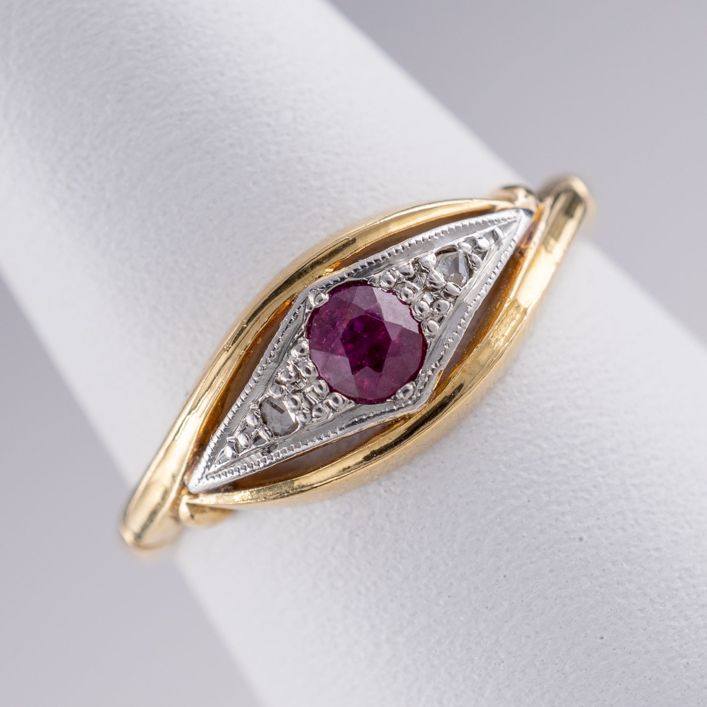 18ct Gold Platinum Ruby Diamond Ring Size P - Hunters Fine Jewellery