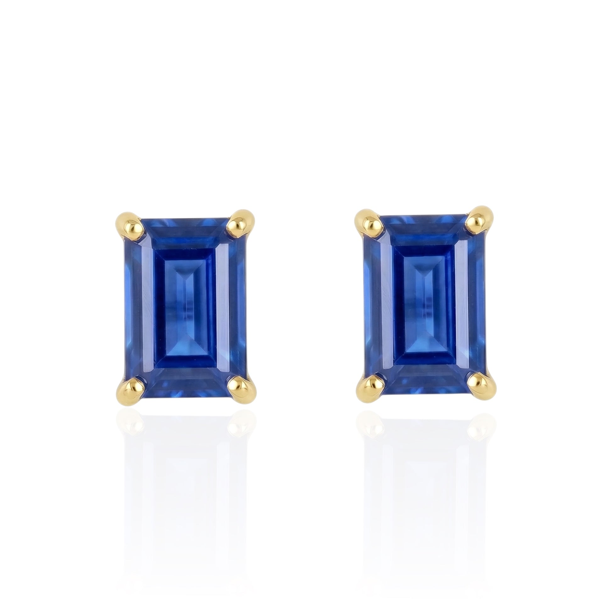 lab blue sapphire studs earrings yellow gold front on white