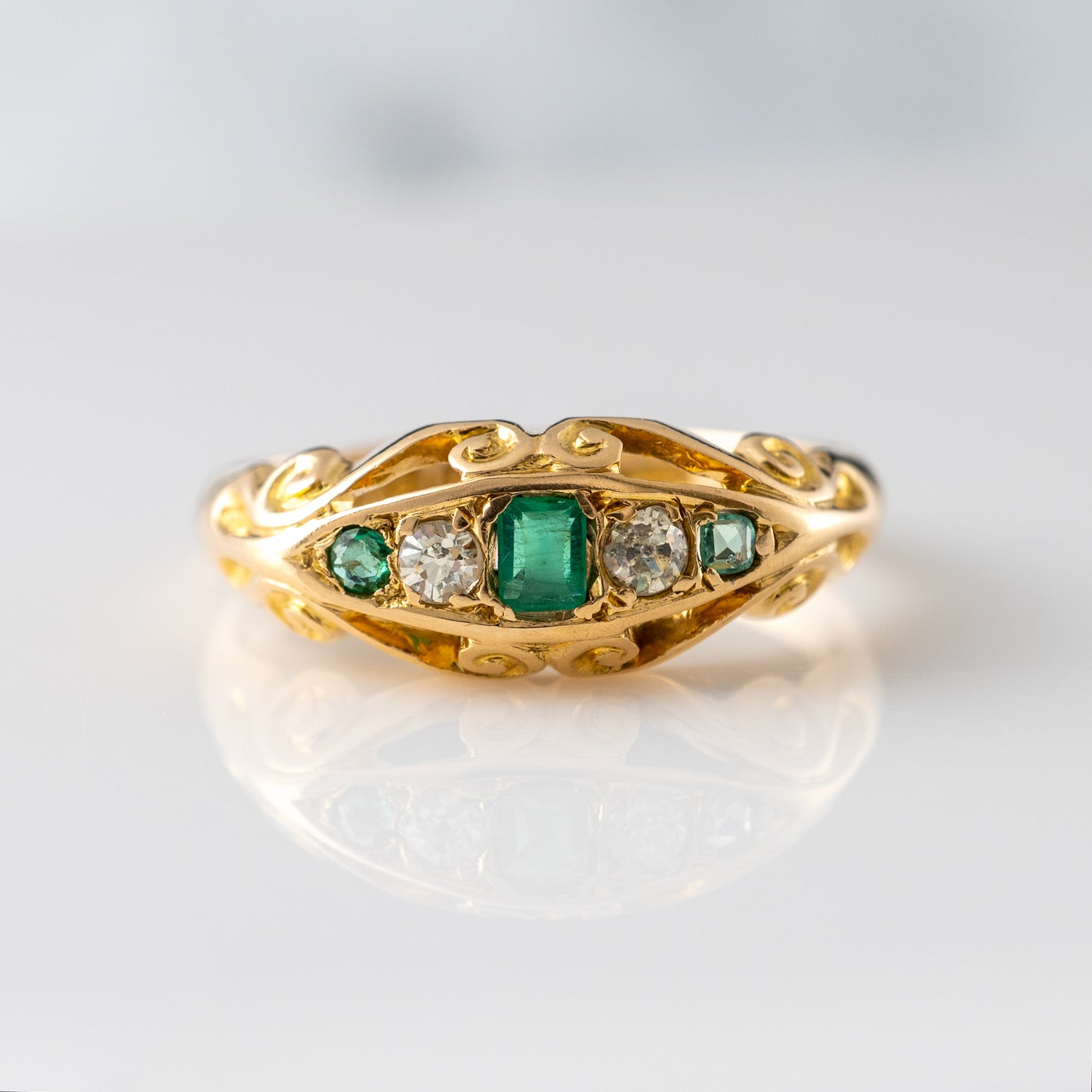 Antique Emerald Diamond Ring 18ct Gold