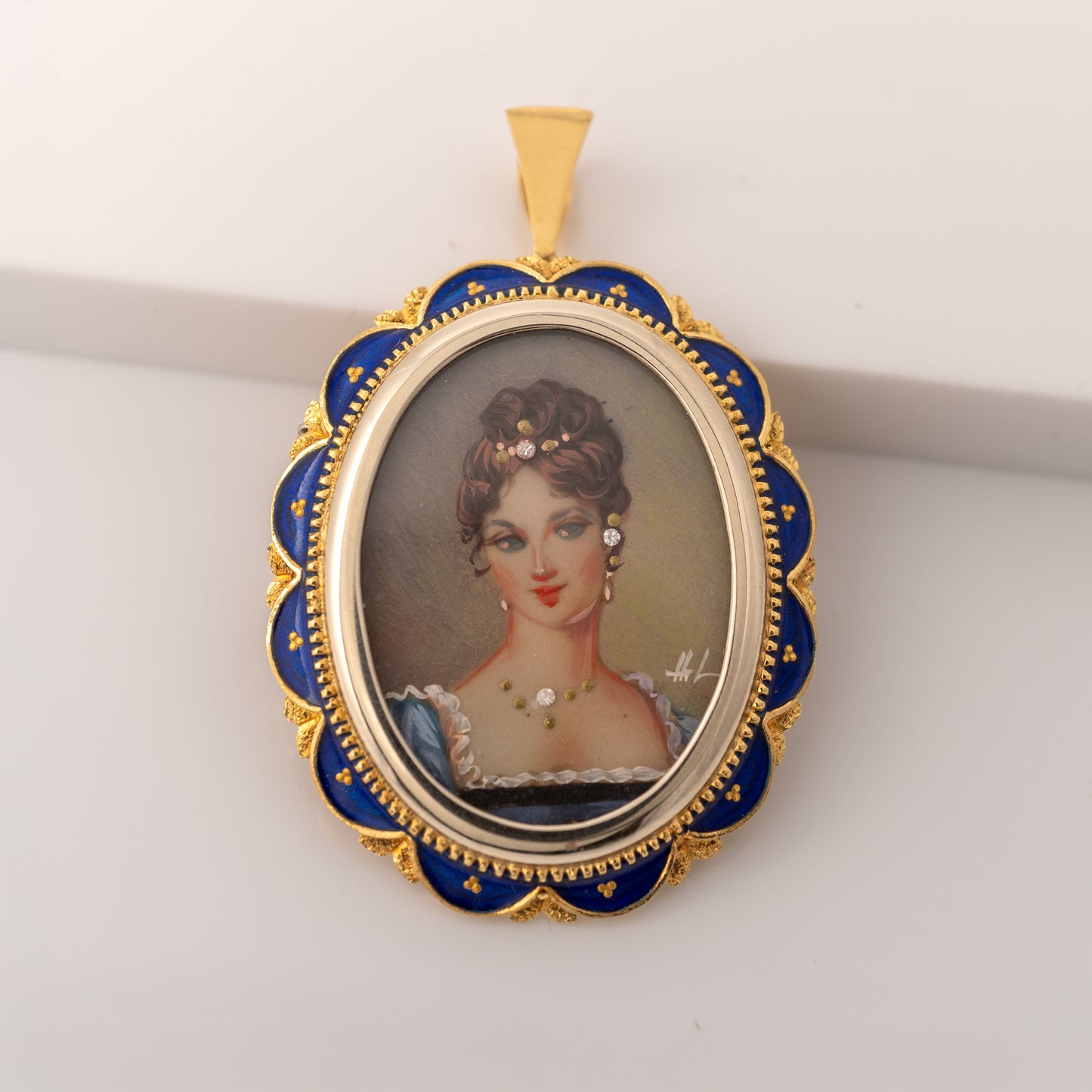 front vintage 18k gold picture pendant brooch with enamel and diamanté accents