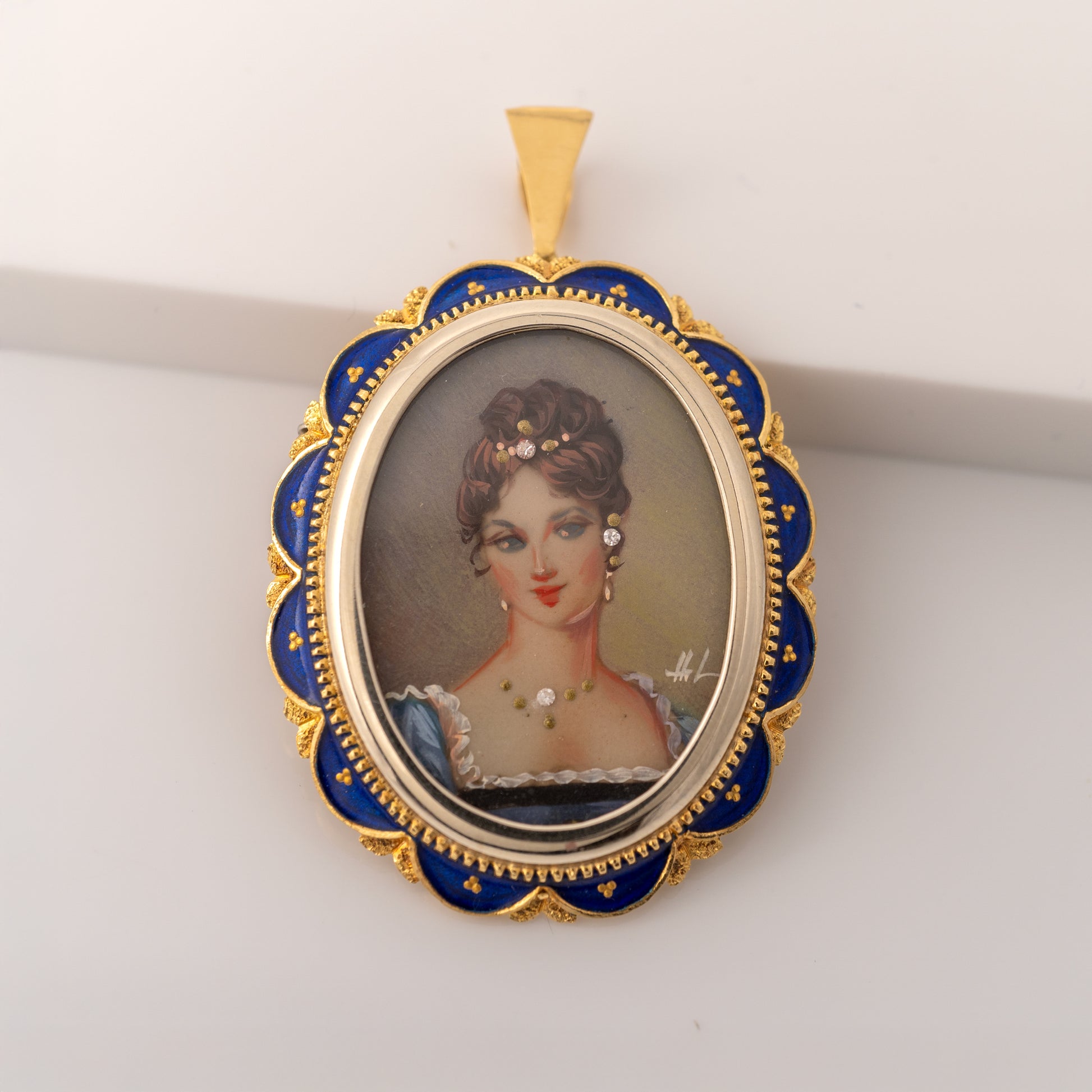 front vintage 18k gold picture pendant brooch with enamel and diamanté accents