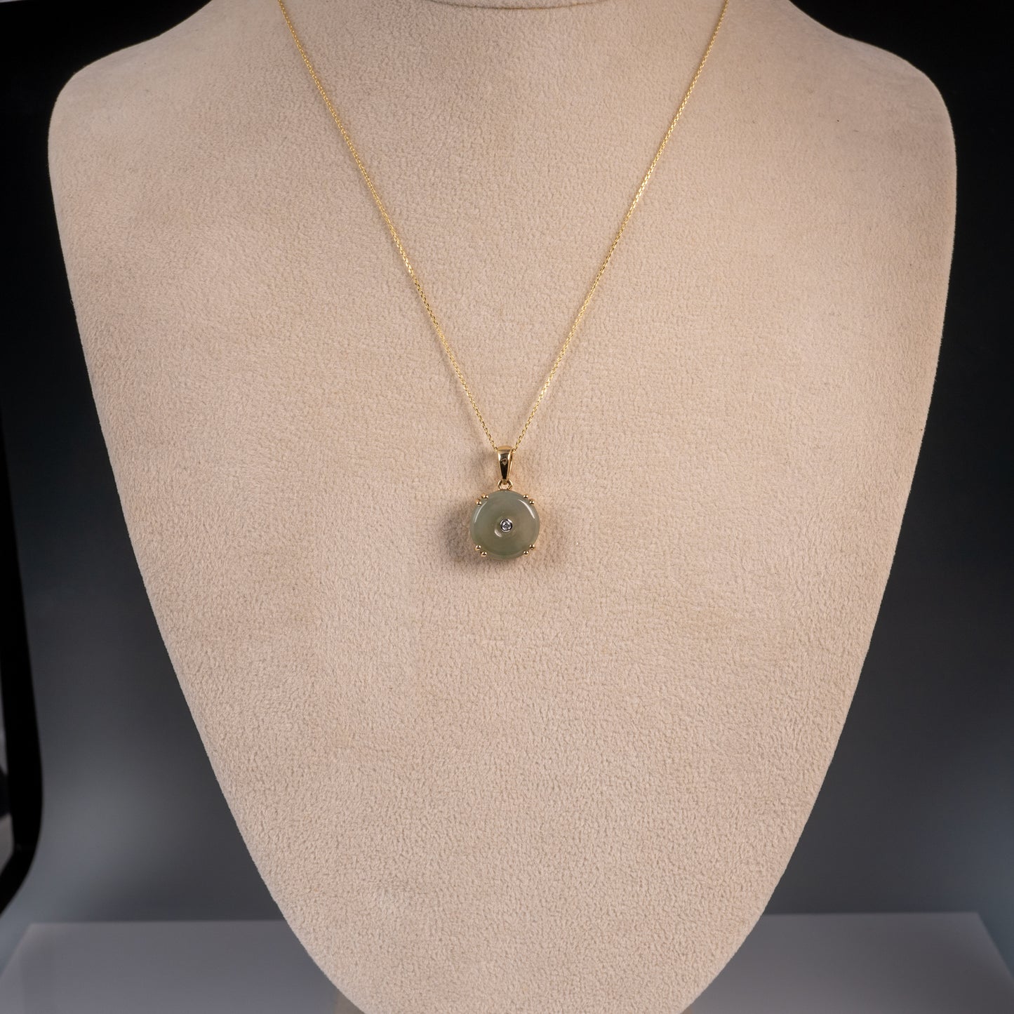 Jade Diamond Pendant Necklace 9ct Yellow gold Hallmarked - Hunters Fine Jewellery