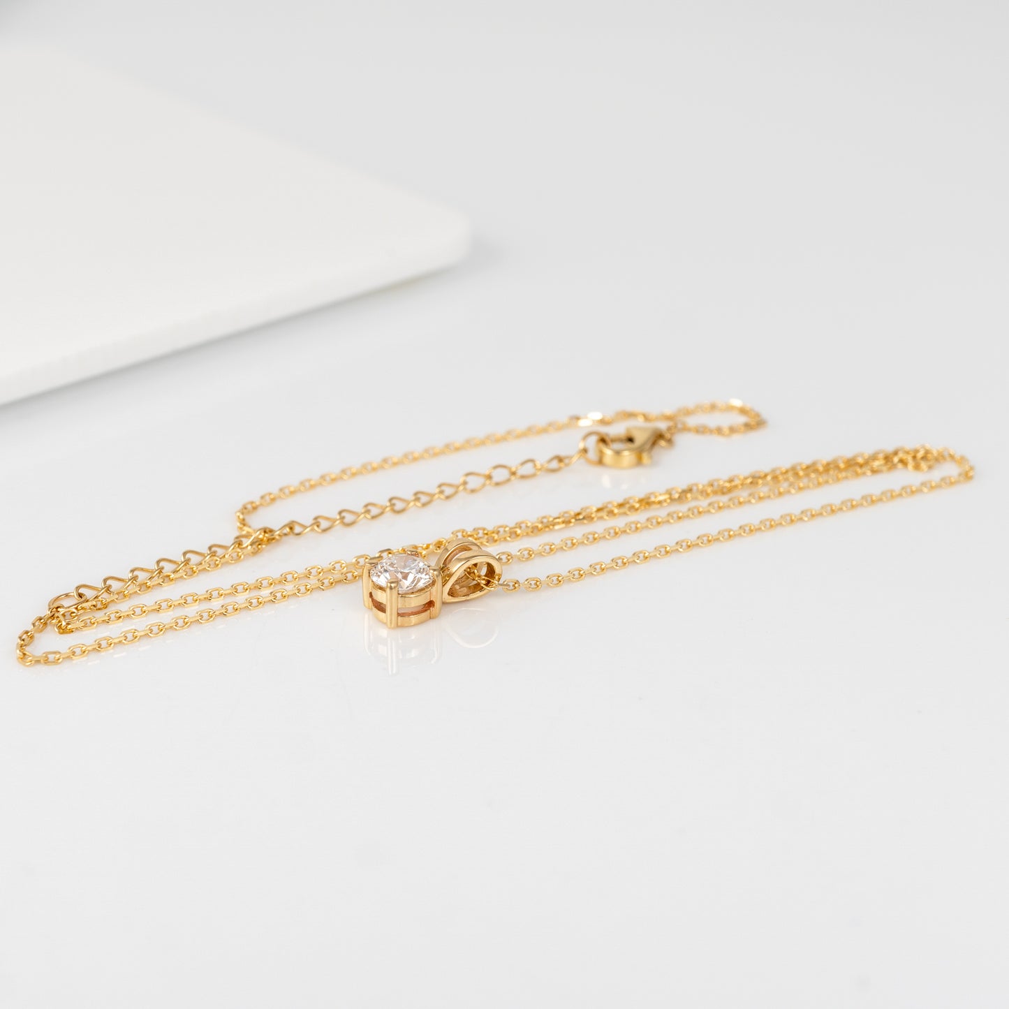 lab diamond pendant with chain 9ct yellow gold 