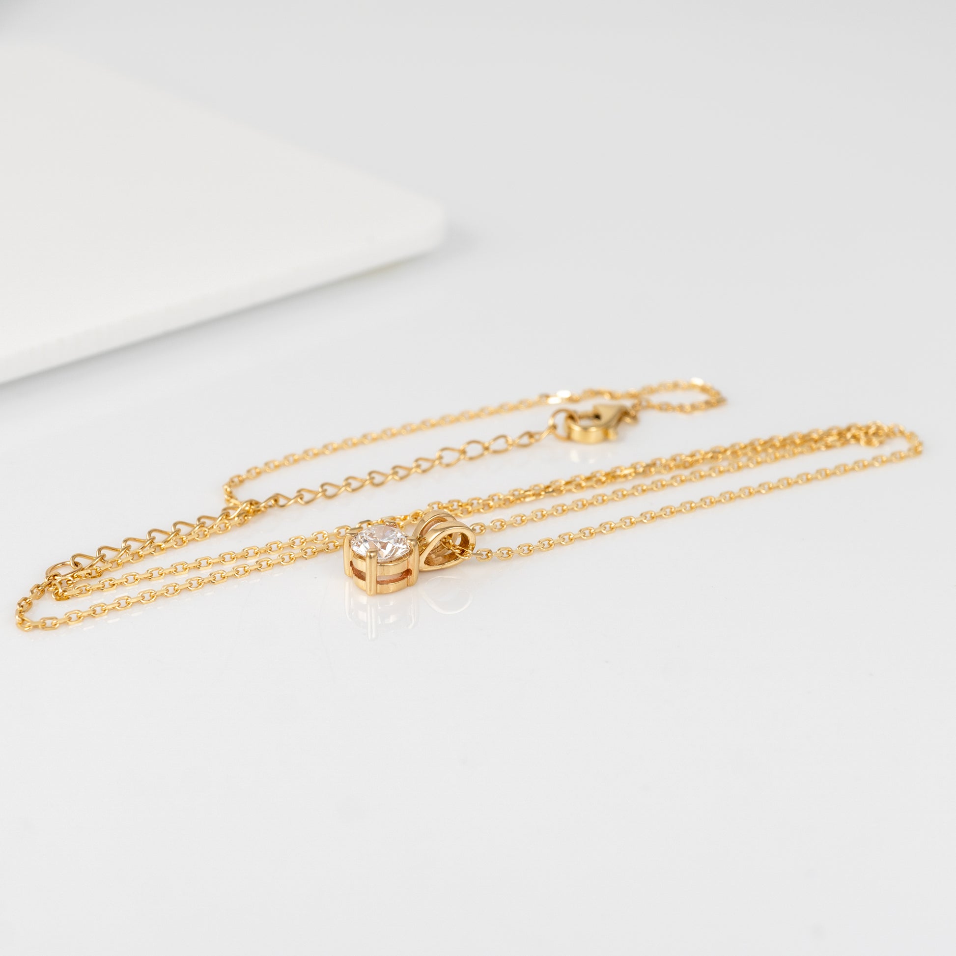 lab diamond pendant with chain 9ct yellow gold 