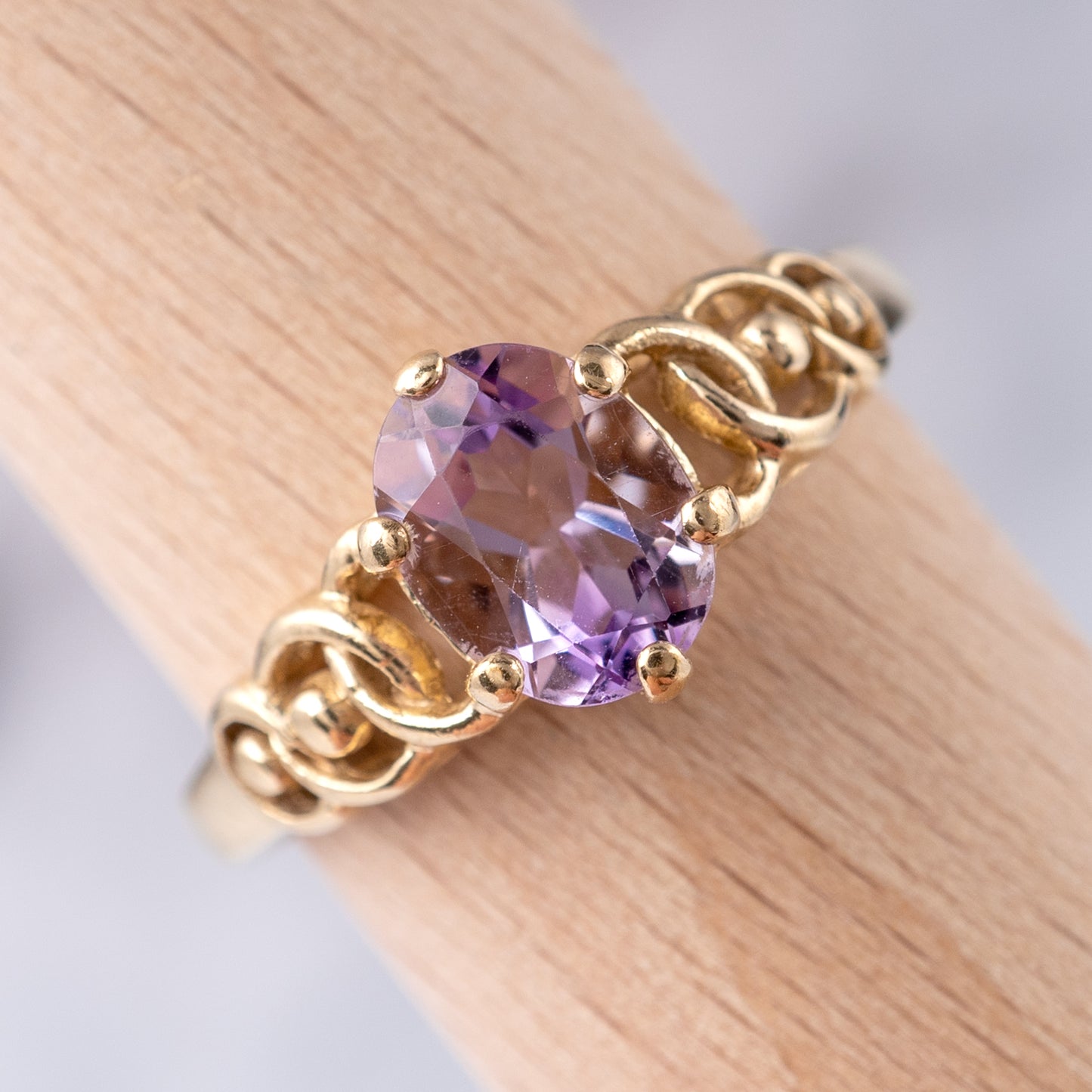 vintage pale amethyst dress ring 9ct gold