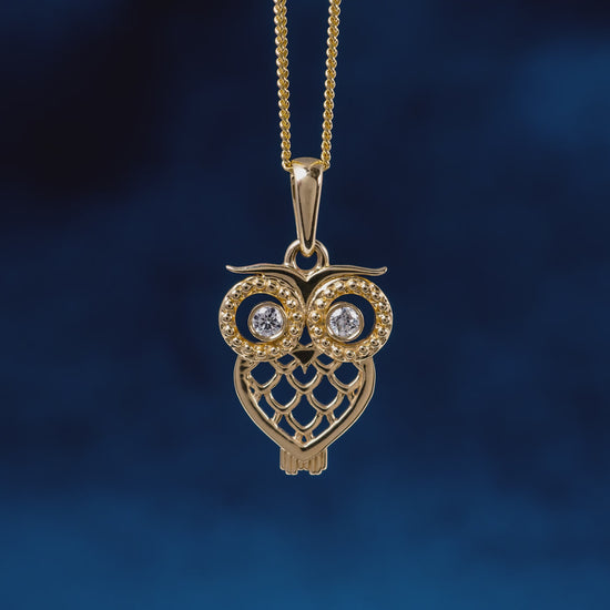 375 gold owl necklace with diamonds video