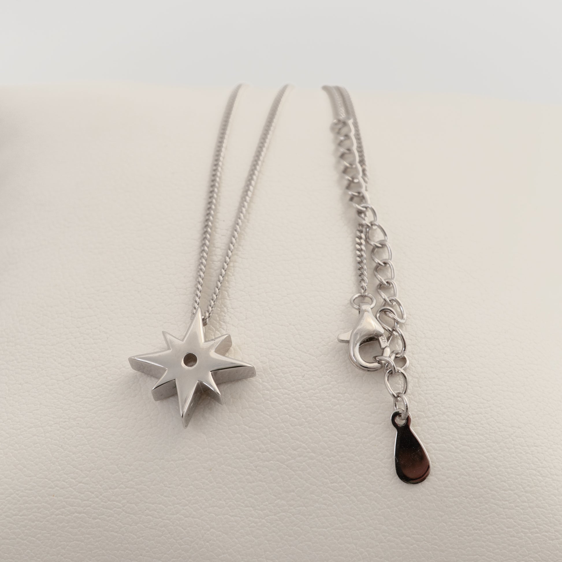 North Star necklace chain and clasp details in sterling silver