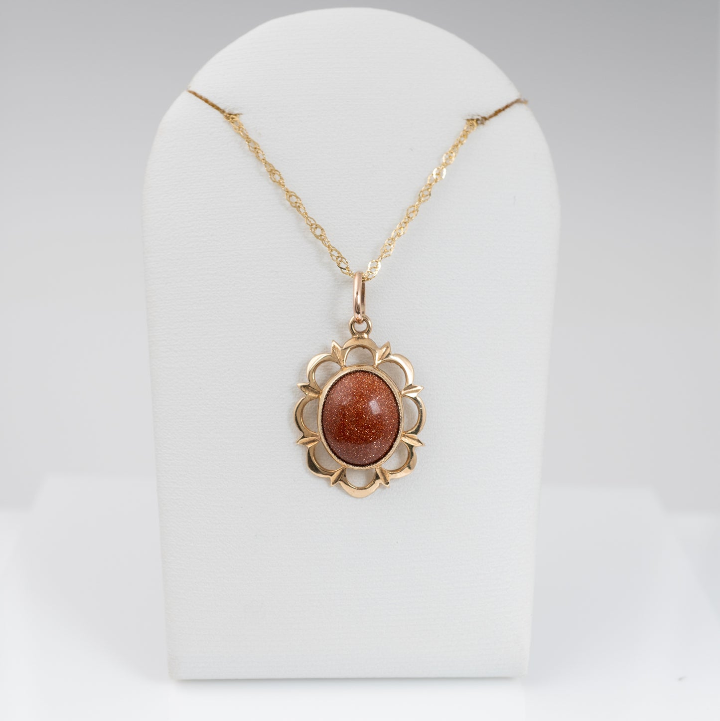Goldstone Crystal Necklace Pendant in 9ct Gold