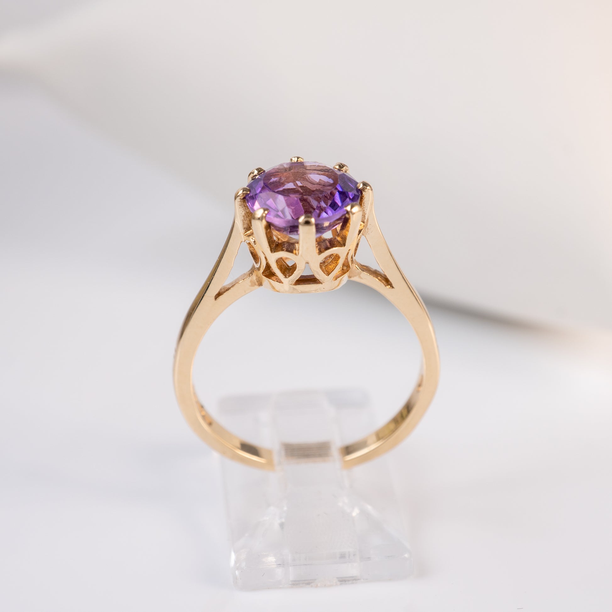 Vintage 9ct Yellow Gold Amethyst Solitaire Ring Size N - Hunters Fine Jewellery