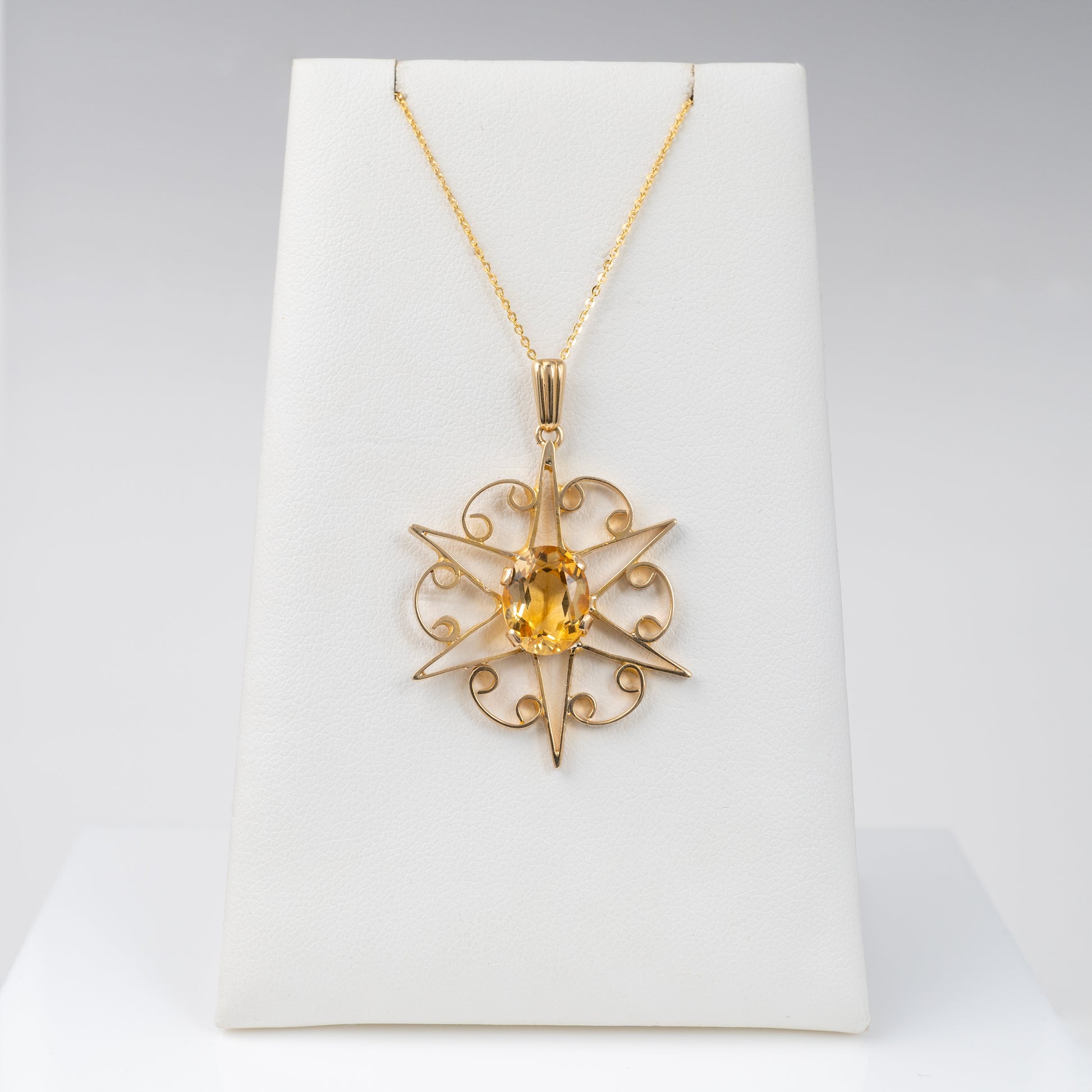 Vintage Citrine Necklace in 9ct Gold - Pre-owned